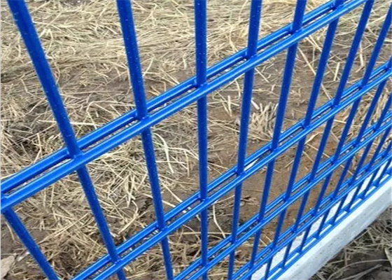 대형 게지 Pvc는 용접된 복수선 울타리 656 868 수평식을 코팅했습니다