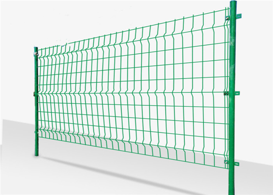 50*200mm Pvc 코티드 와이어 메쉬 펜스 3d는 복숭아 포스트와 함께 용접되는 것으로 구부러졌습니다